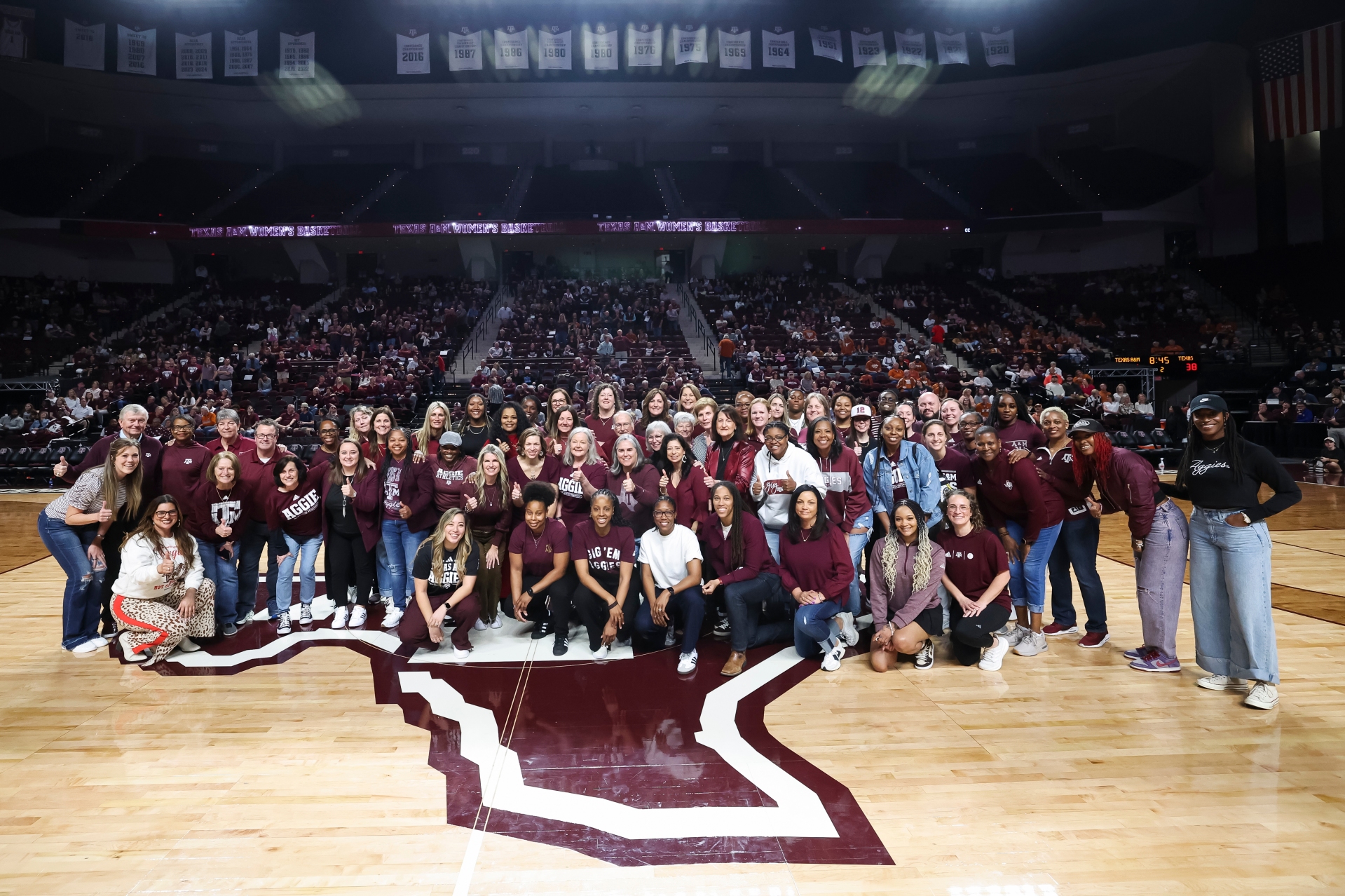 20250202_WBB_GAME_TEXAS_EM1_9484_0073.jpg