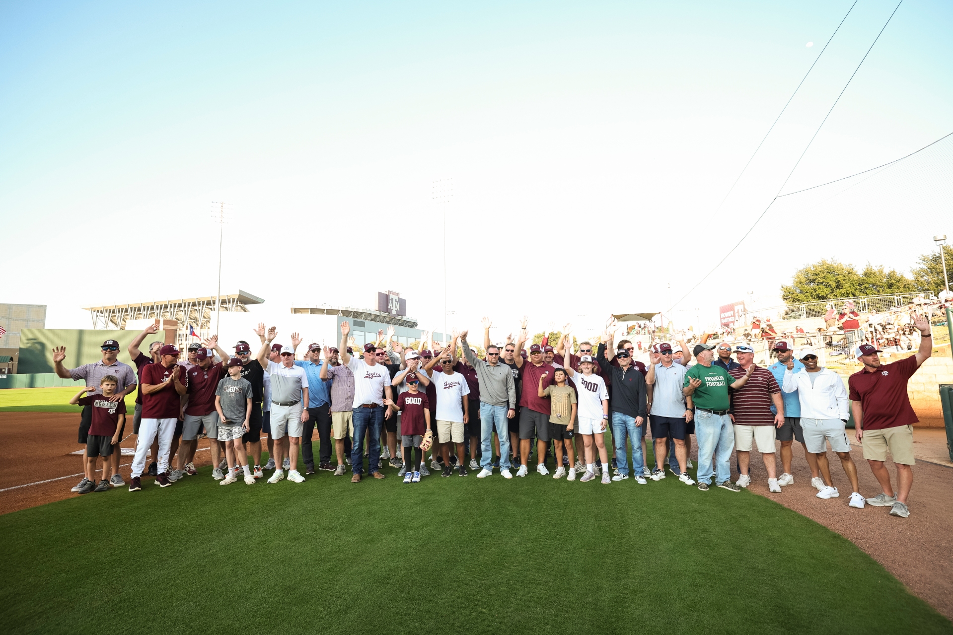 20250208_BA_GAME_MAROON_WHITE_EM2_8059_0256.jpg