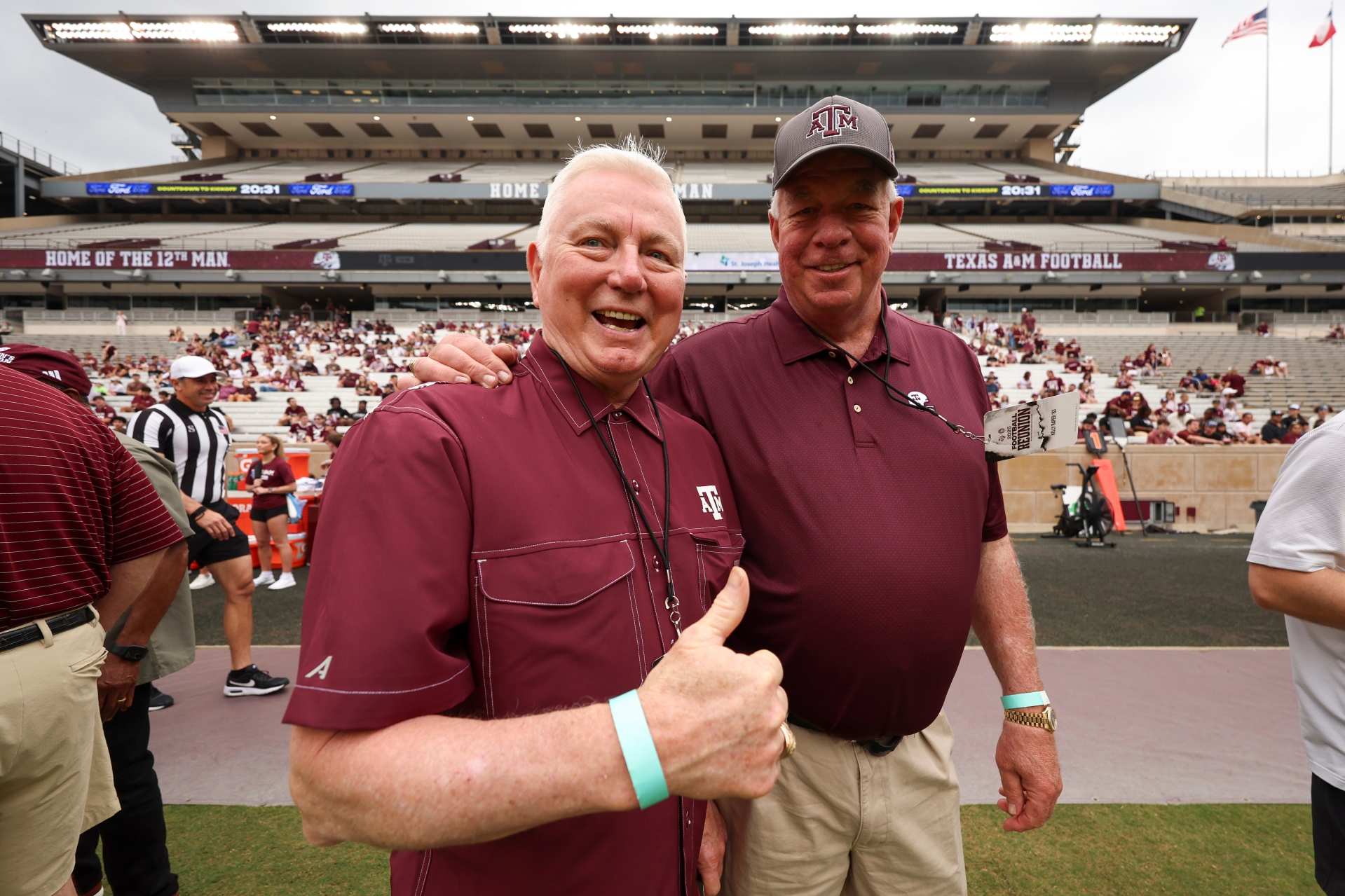 20250419_FB_GAME_MAROON_WHITE_CS_0748.jpg