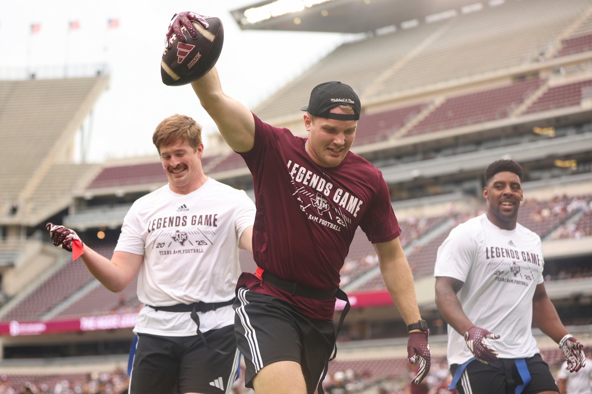 20250419_FB_GAME_MAROON_WHITE__MR_0081.jpg