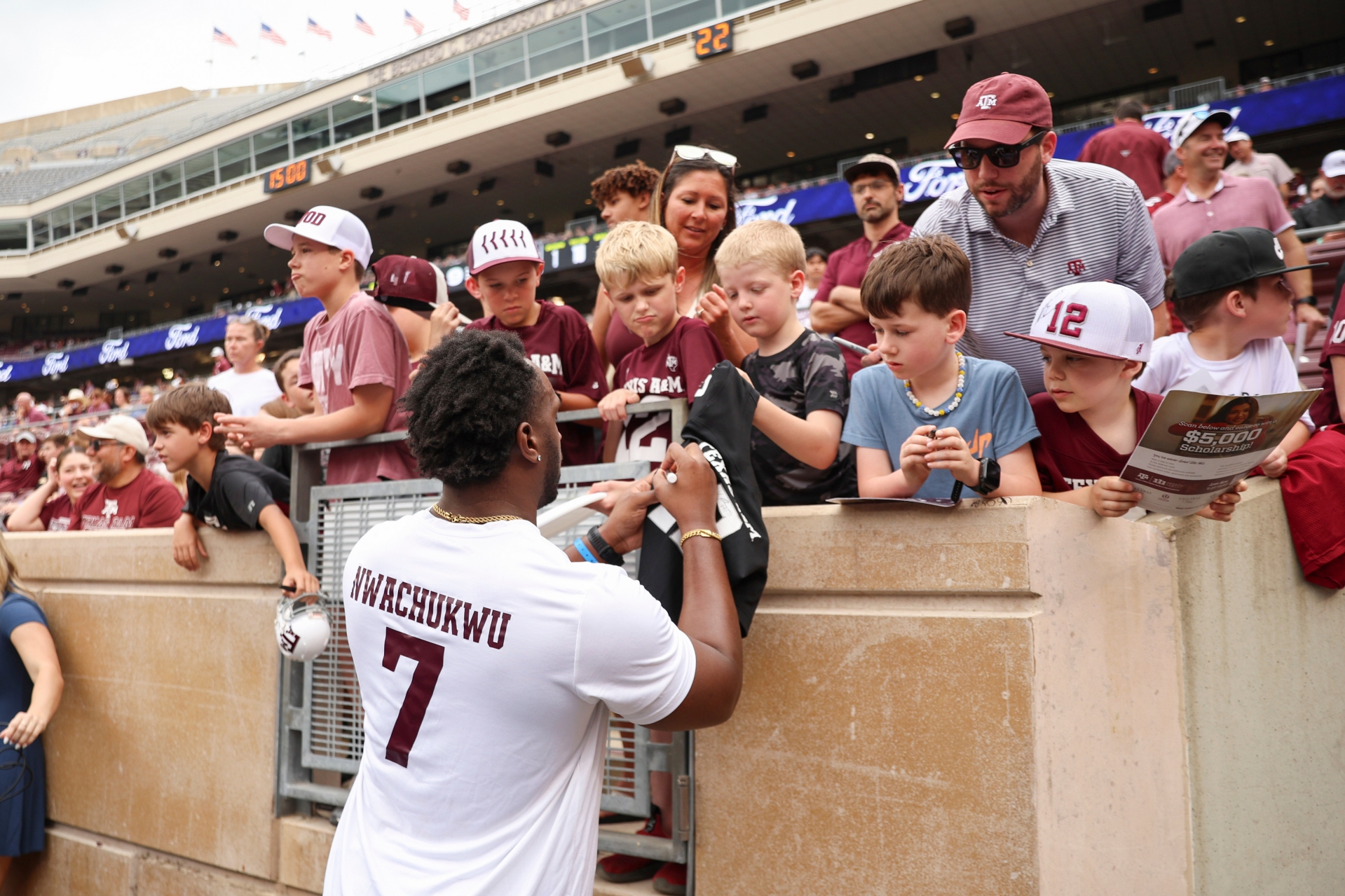 20250419_FB_GAME_MAROON_WHITE__MR_0086.jpg