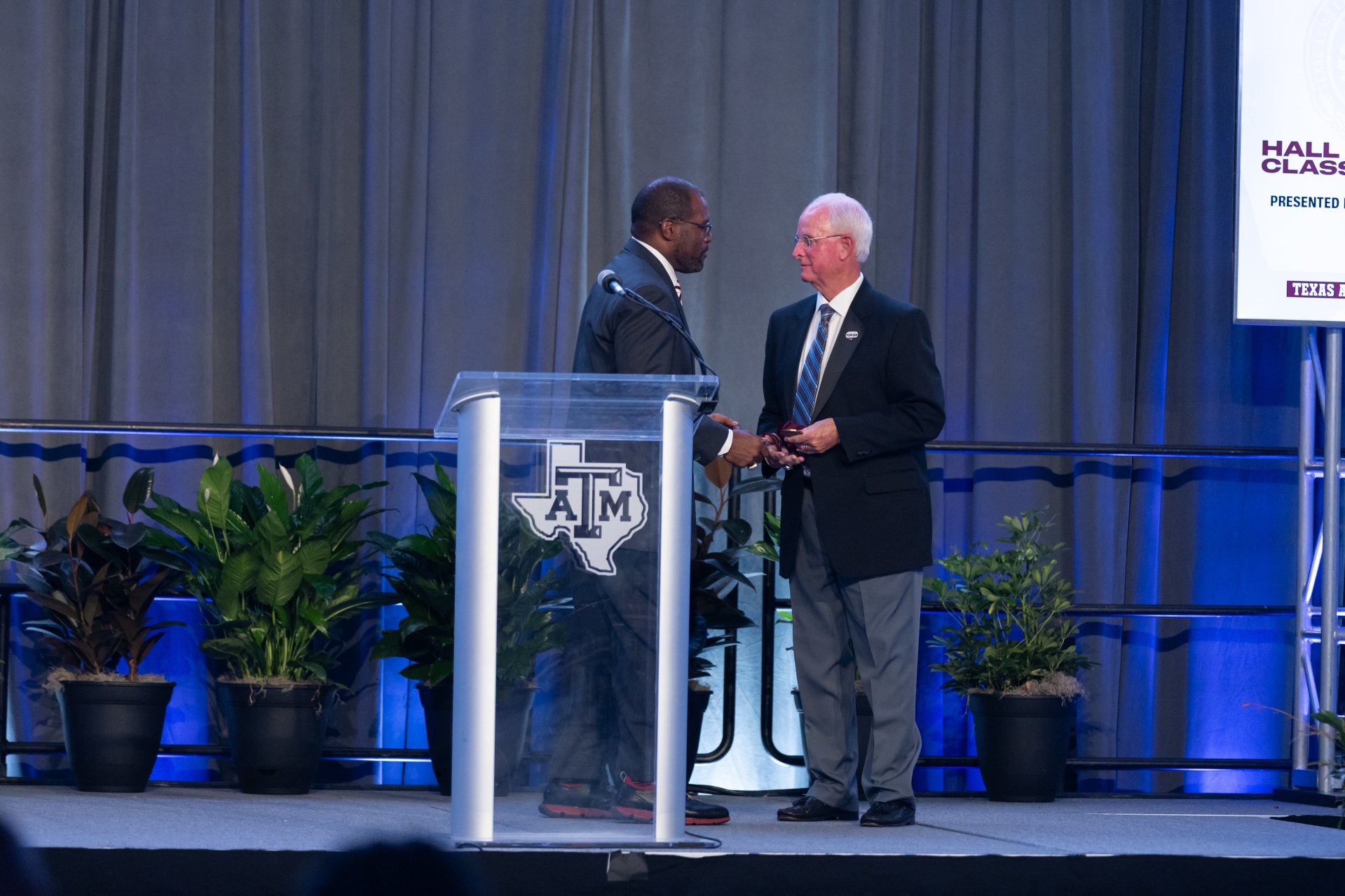 20230915_TAMU_Burgess_Banquet_EP_0049.jpg